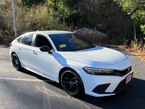 Used 2023 Honda Civic Sport image 7