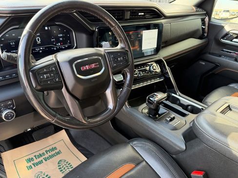 Used 2022 GMC Sierra 1500 AT4 w/ AT4 Premium Package image 12