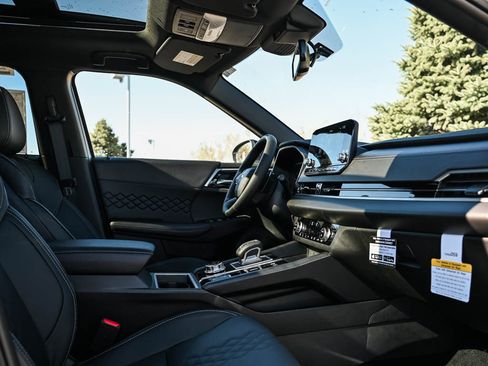 New 2025 Mitsubishi Outlander SEL Black Edition image 11
