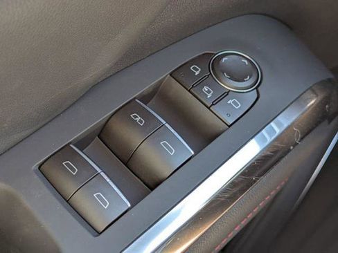 New 2026 Chevrolet Traverse RS w/ LPO, Floor Liner Package FWD image 28