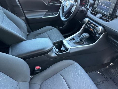 Certified 2021 Toyota RAV4 XLE w/ Carpet Mat Package (TMS) image 22