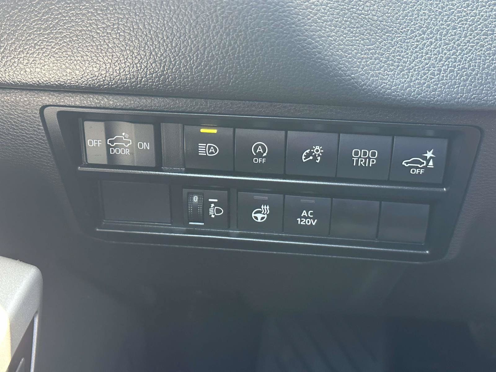 Used 2023 Toyota Tundra Limited w/ Power Package AWD/4WD image 22
