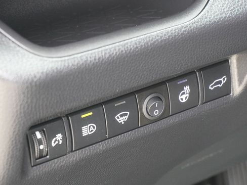 Used 2022 Toyota RAV4 SE w/ Convenience Package AWD/4WD image 26