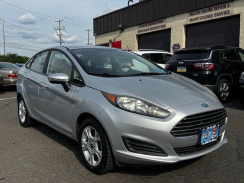 Used 2016 Ford Fiesta SE FWD image 8