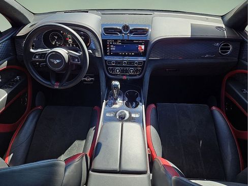 Used 2021 Bentley Bentayga Speed image 18