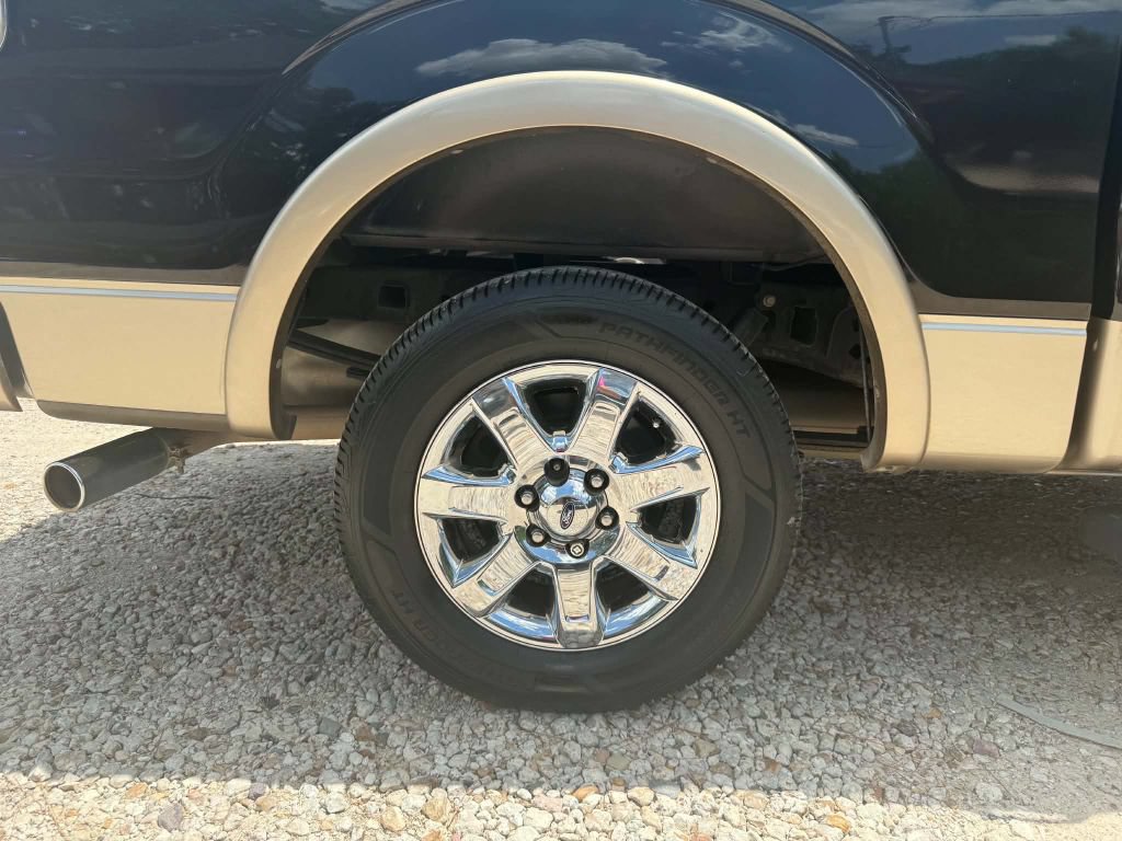 Used 2013 Ford F150 Lariat w/ Lariat Chrome Pkg RWD image 29