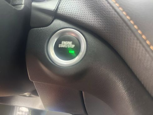 Used 2023 Chevrolet Equinox Premier image 26