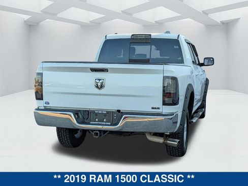 Used 2019 RAM 1500 Classic SLT image 4
