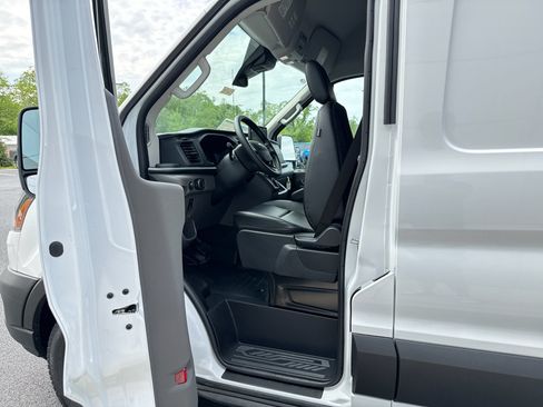 New 2026 Ford Transit 150 148 Medium Roof RWD image 6