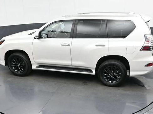 Certified 2023 Lexus GX 460 Premium w/ Premium Package AWD/4WD image 47