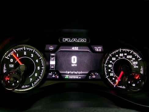 Used 2019 RAM 1500 Limited w/ Bed Utility Group image 8