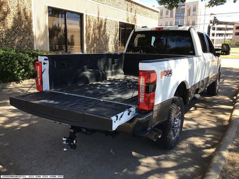 Used 2023 Ford F350 King Ranch w/ FX4 Off-Road Package AWD/4WD image 5