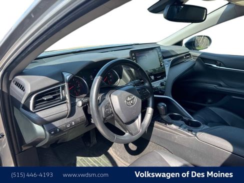 Used 2022 Toyota Camry XSE image 2