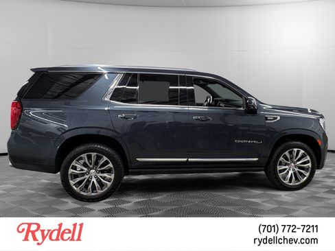 Used 2021 GMC Yukon Denali w/ Denali Premium Package image 6
