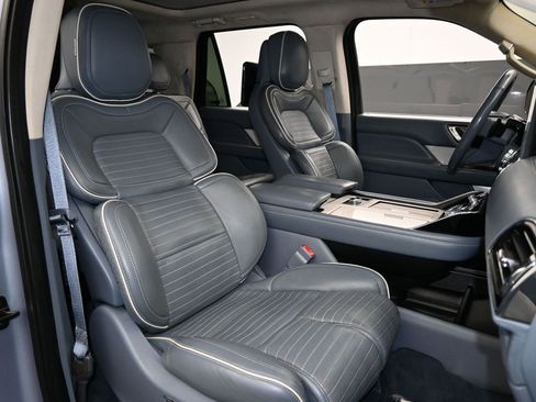 Used 2019 Lincoln Navigator Black Label w/ Cargo Package image 69