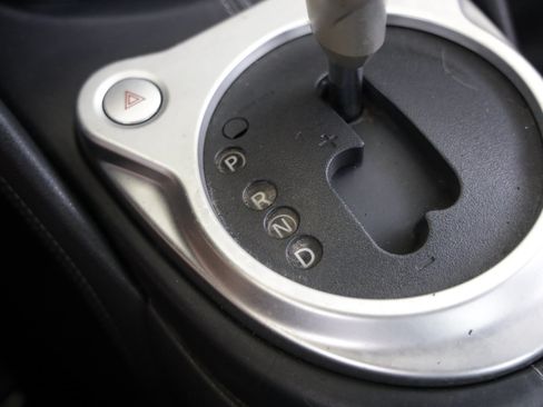 Used 2012 Nissan 370Z Coupe RWD image 33