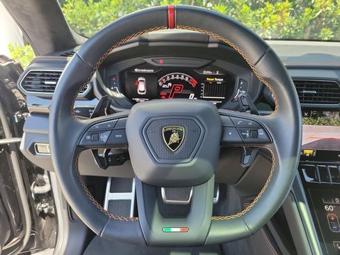 Used 2024 Lamborghini Urus S AWD/4WD image 30