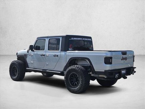 Used 2022 Jeep Gladiator Mojave AWD/4WD image 7