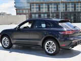 Used 2025 Porsche Macan image 3