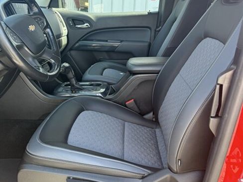 Used 2017 Chevrolet Colorado Z71 AWD/4WD image 17