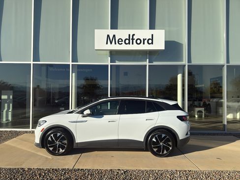 Certified 2021 Volkswagen ID.4 Pro S w/ ID.4 Protection Package image 7