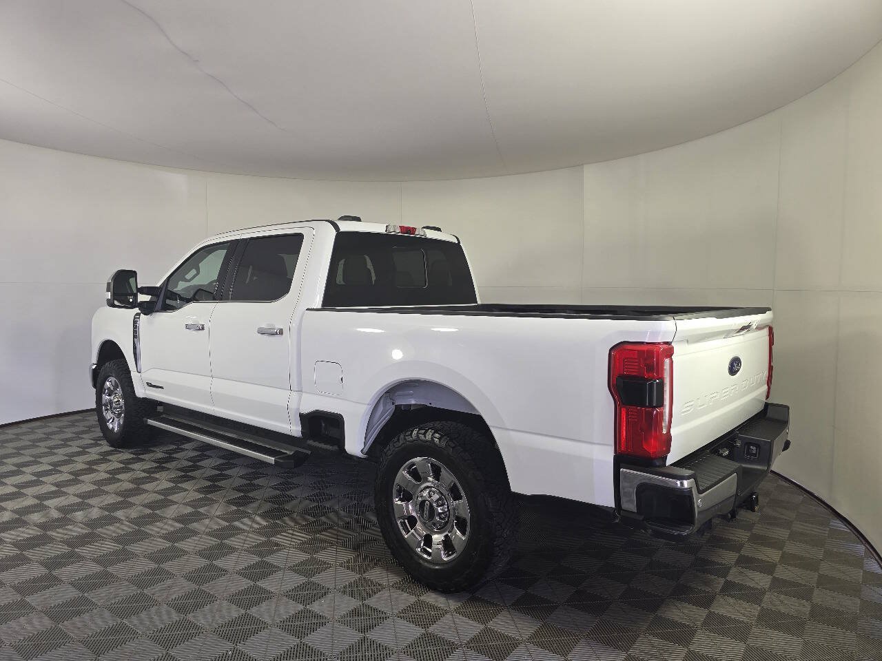 Used 2023 Ford F250 Lariat w/ Chrome Package AWD/4WD image 7