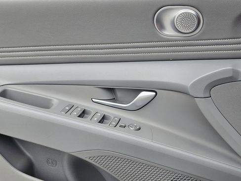New 2026 Hyundai Elantra SEL Sport Premium FWD image 22