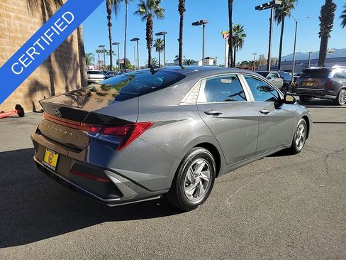 Used 2024 Hyundai Elantra SE image 7