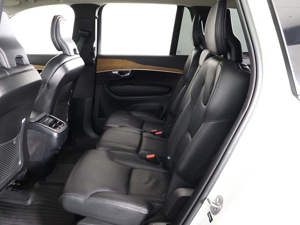 Used 2022 Volvo XC90 T6 Momentum w/ Climate Package AWD/4WD image 41