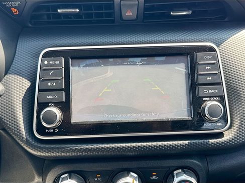 Used 2022 Nissan Kicks S FWD image 16