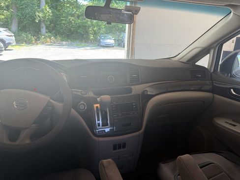 Used 2012 Nissan Quest S FWD image 6