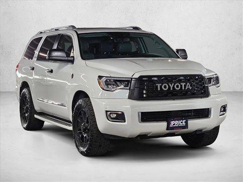 Used 2021 Toyota Sequoia Limited image 3