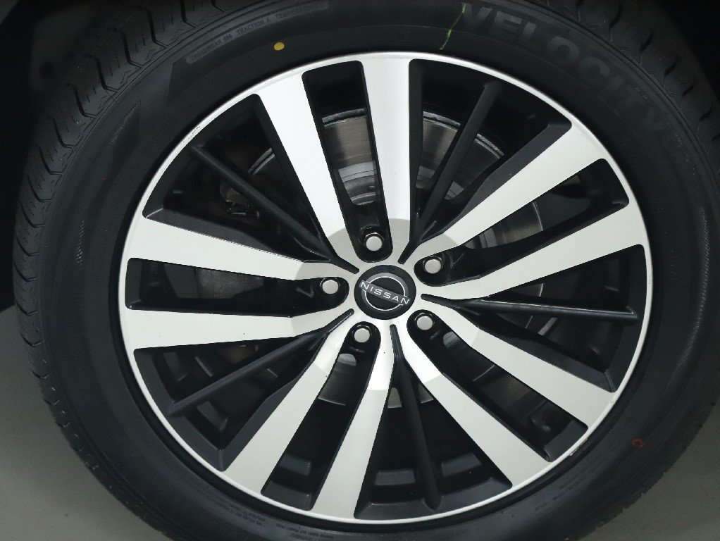 Certified 2023 Nissan Pathfinder Platinum AWD/4WD image 42