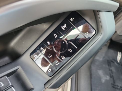 Used 2025 Audi Q5 Premium Plus w/ Premium Plus image 17