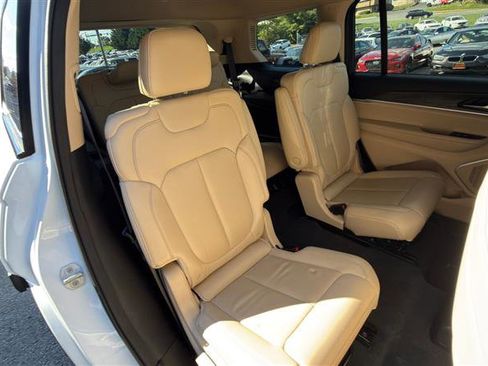 Used 2021 Jeep Grand Cherokee L Limited AWD/4WD image 19