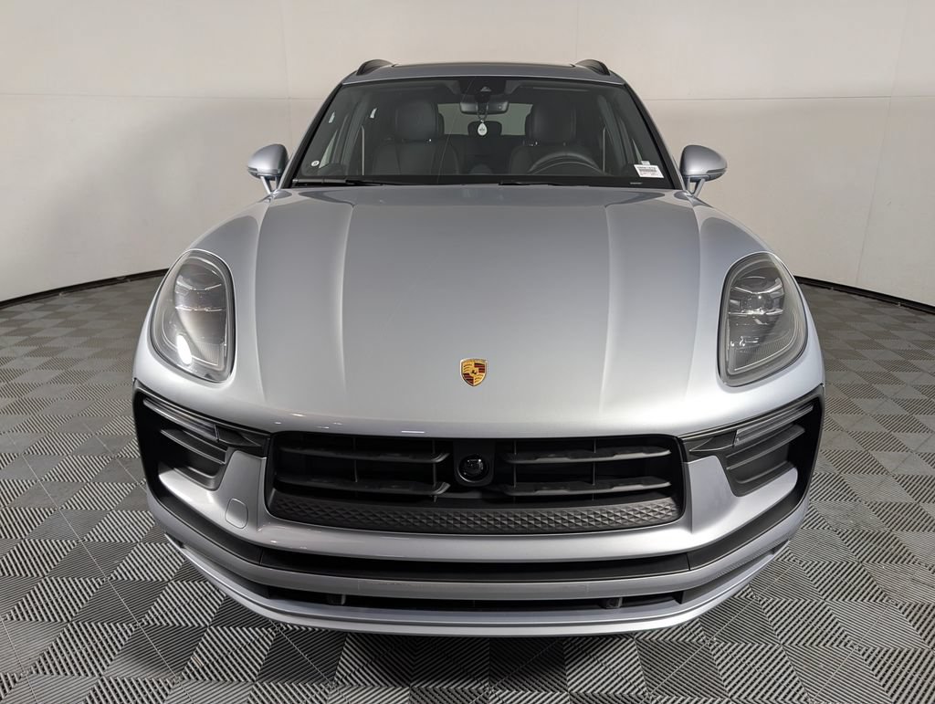 New 2026 Porsche Macan AWD/4WD image 10