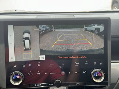 Used 2024 Lexus GX 550 w/ Accessory Package (31) AWD/4WD image 25