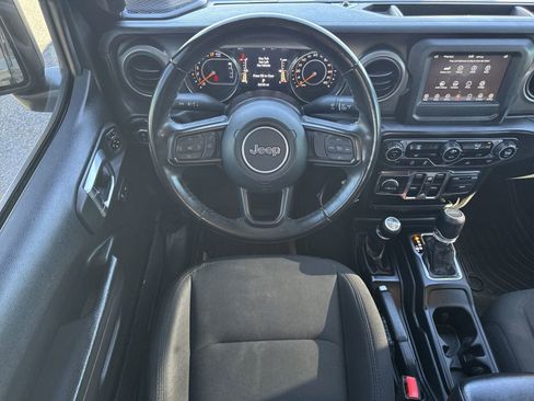 Used 2022 Jeep Gladiator Sport image 27
