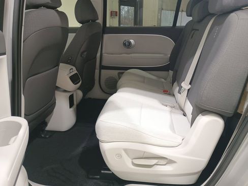 New 2026 Hyundai Ioniq 9 SE AWD/4WD image 25