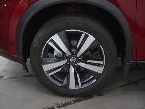 Used 2021 Nissan Rogue SL AWD/4WD image 29