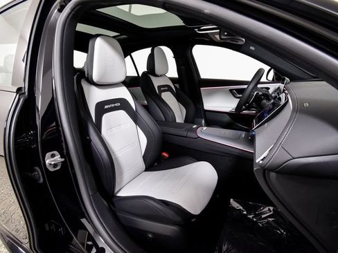 Certified 2025 Mercedes-Benz E 53 AMG e 4MATIC Sedan image 41
