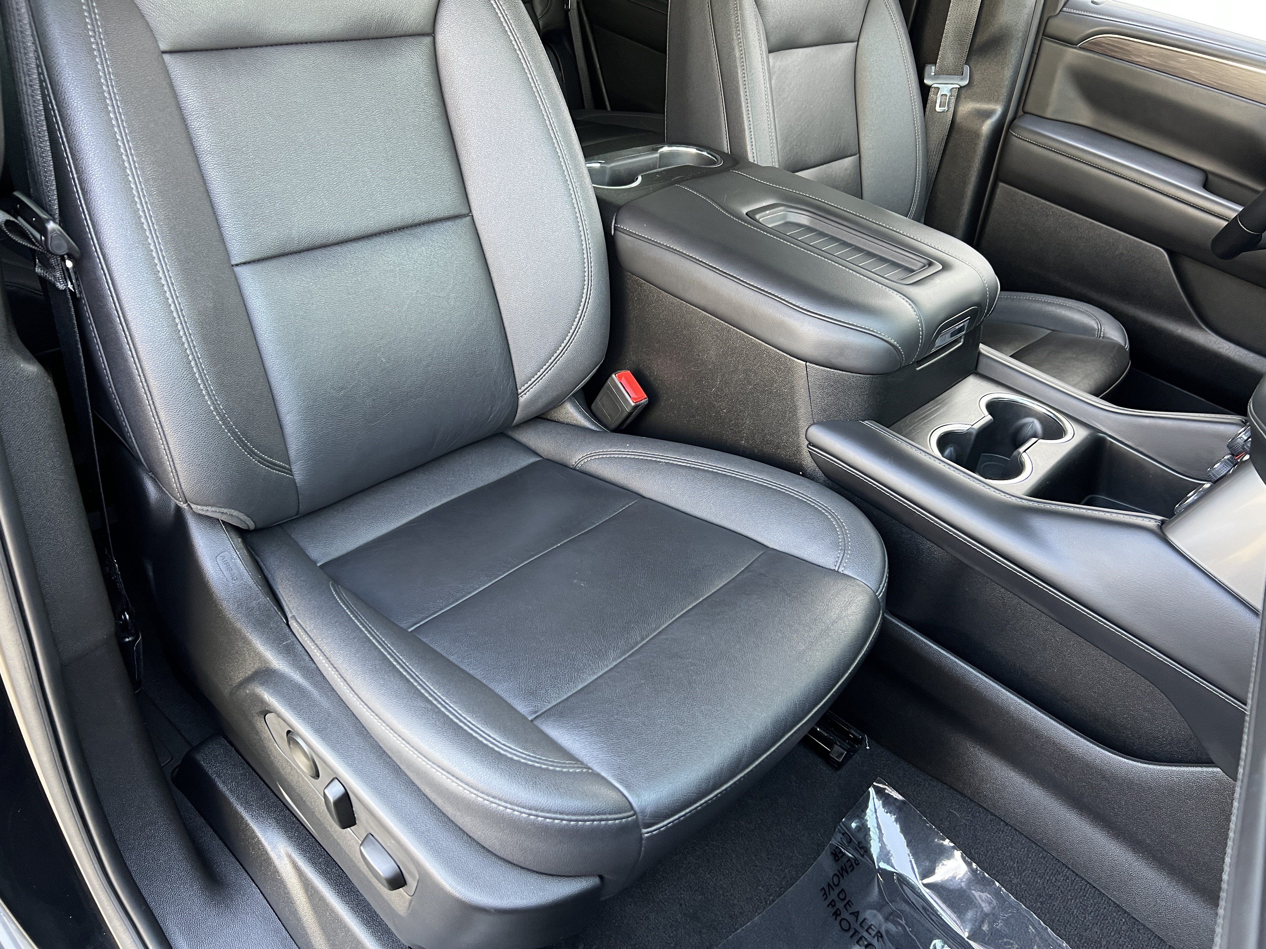 Used 2023 Chevrolet Tahoe LT AWD/4WD image 26