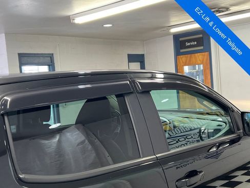 Used 2019 Chevrolet Colorado LT w/ Redline Special Edition image 19