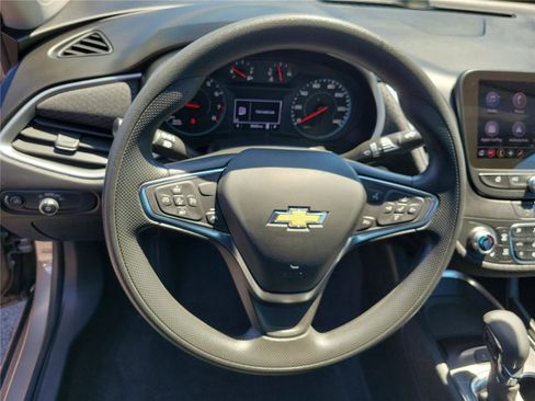 Used 2024 Chevrolet Malibu LT FWD image 22