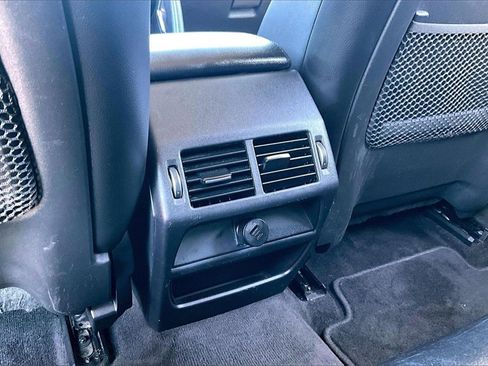 Used 2021 Jaguar E-PACE SE image 10