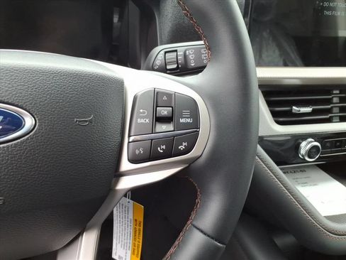 New 2026 Ford Explorer Active AWD/4WD image 14