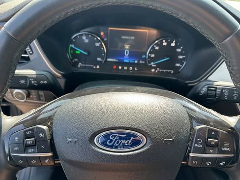 Used 2021 Ford Escape SEL w/ Class II Trailer Tow Package image 25