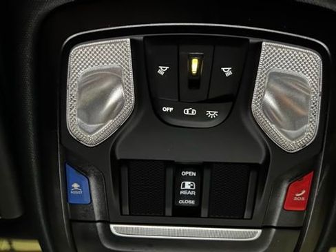 Used 2023 RAM 1500 Big Horn image 15