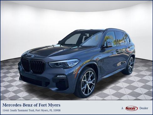 Used 2021 BMW X5 xDrive45e w/ M Sport Package AWD/4WD image 1