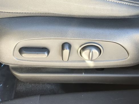 Used 2021 Buick Encore GX Preferred w/ Cold Weather Comfort Package image 24